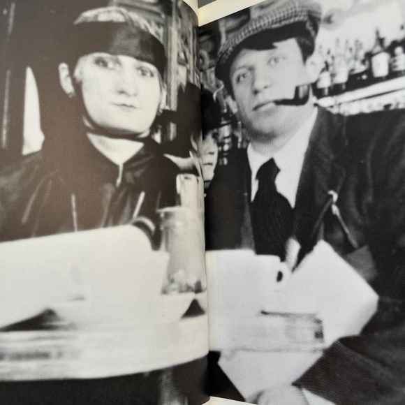 Kiki's Paris: Artists and Lovers, 1900-1930, by Billy Kluver and Julie Martin - Picture 6 of 13